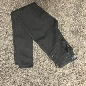 Black Lucky Brand skinny jeans!